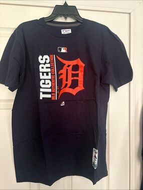 Majestic Navy Blue Detroit Men’s Tigers Tee with Orange